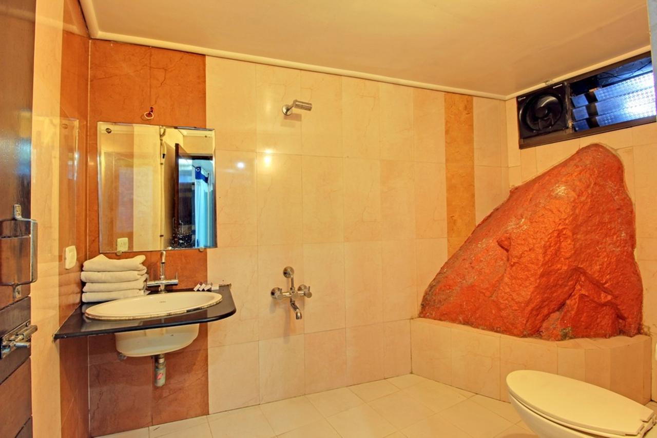 Hotel Ashoka - Nakki Lake 450 Meter Mount Abu Exterior photo